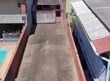 Casa de 4 quartos, Guarulhos · Sobrado com 4 dormitórios e grande potencial construtivo no Macedo