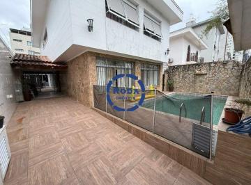 Casa · 320m² · 4 Quartos · 4 Vagas · Casa de Alto Padrão com 4 Quartos, Piscina e Espaços Exclusivos para Toda a Família