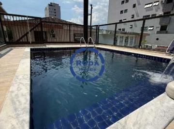Casa · 130m² · 3 Quartos · 2 Vagas · Sobrado espaçoso com 3 dormitórios para locação no Embaré