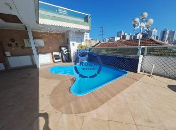 Casa · 250m² · 3 Quartos · 2 Vagas · Sobrado 3 suítes com piscina no Embaré