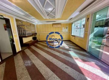 Casa · 192m² · 3 Quartos · 2 Vagas · Casa na Ponta da Praia – 3 Suítes