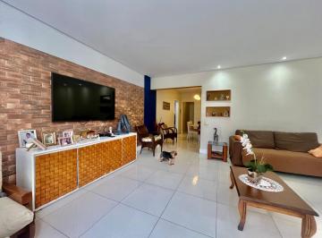 Apartamento · 135m² · 3 Quartos · 1 Vaga · Apartamento na Aparecida – 3 Dormitórios (1 Suíte) | Na Quadra da Praia