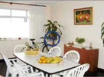 Apartamento · 280m² · 4 Quartos · 2 Vagas · Exclusivo apartamento no Embaré | 280m², 2 suítes e 2 vagas
