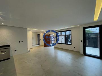 Casa · 233m² · 4 Quartos · 2 Vagas · Sobrado triplex isolado na Ponta da Praia, 4 suítes, Piscina e 2 vagas