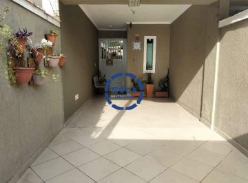 Casa · 92m² · 2 Quartos · 1 Vaga · Sobreposta térrea com 2 dormitórios e suíte no Embaré