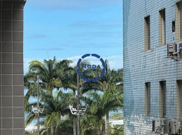 Apartamento · 28m² · 1 Vaga · Kitnet mobiliada à venda no José Menino – Prédio frente mar com vaga de garagem