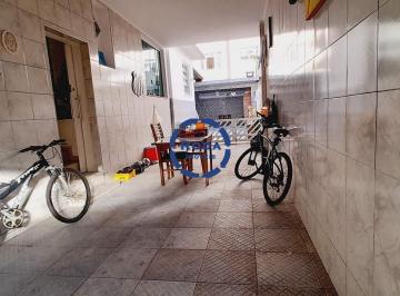 Casa · 155m² · 3 Quartos · 6 Vagas · Casa com Espaço Gourmet e 3 Quartos no Campo Grande, Santos