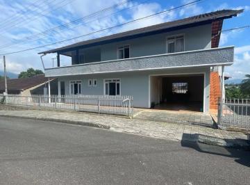 Casa · Sobrado à venda no bairro Quintino em Timbó/SC