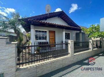 Casa · Casa à venda no bairro Divinéia em Rio dos Cedros/SC
