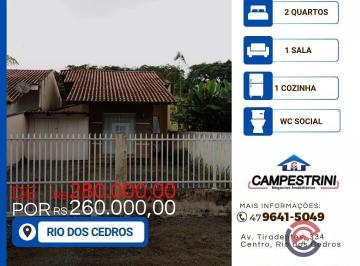 Casa · Casa à venda no bairro Centro em Rio dos Cedros/SC