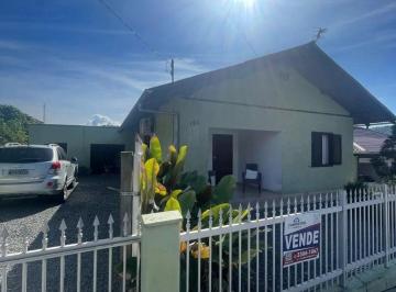 Casa · Casa à venda no bairro Centro em Pomerode/SC