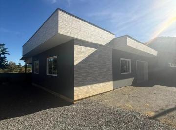 Casa · Casa à venda no bairro Rodeio 12 em Rodeio/SC
