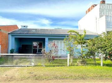 Casa · 129m² · 3 Quartos · 1 Vaga · Casa à venda no bairro Balneario Bellatorres - Passo de Torres/SC