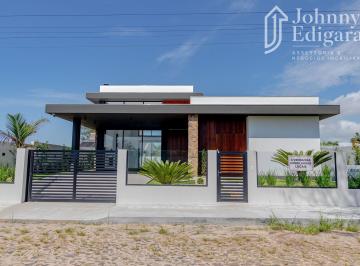 Casa · 274m² · 4 Quartos · 2 Vagas · Casa à venda no bairro Balneario Bellatorres - Passo de Torres/SC