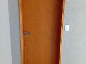 Casa de 2 quartos, · casa com 2 dormitórios, disponível para venda!