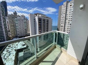 Apartamento · 3 Quartos · Locação anual: 3 quartos // quadra mar // Balneário Camboriú