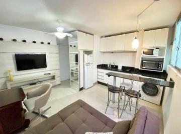 Apartamento · 1 Quarto · 1 Vaga · Temporada Ed. Ilhas do Sul: 1 dormitório na Av. Brasil // ar condicionado // wifi // prédio com pisc