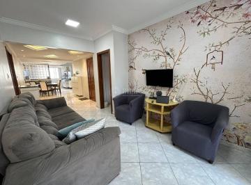 Apartamento · 4 Quartos · 1 Vaga · Locação Anual: 01 suíte + 03 dormitórios // Avenida Atlântica // Balneário Camboriú