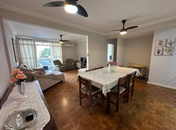 Apartamento · 3 Quartos · 1 Vaga · Locação anual: 3 quartos // sacada // Balneário Camboriú