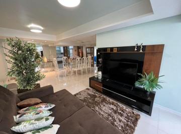 Apartamento · 140m² · 3 Quartos · 1 Vaga · Temporada Ed. Aconcagua: 3 quartos quadra mar // ar condicionado // Balneario camboriu