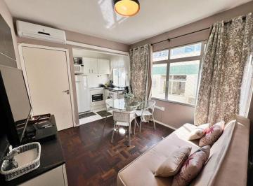 Apartamento · 40m² · 1 Quarto · Locação anual: 1 quarto na Avenida Brasil