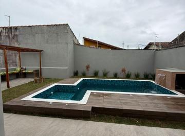 Casa de 3 quartos, Itanhaém · Casa de 300 m² com piscina 3 quartos sendo 1 suite à venda na Vila São Paulo - Itanhaem