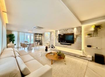 img1 · Casa com alma americana no Alphaville Fortaleza — espaço, jardim e elegância em cada detalhe