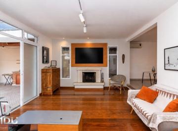Casa · 315m² · 5 Quartos · 3 Vagas · Casa no condomínio Condomínio Stephanie para venda com 5 quartos, sendo 3 suítes, 315m²