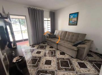Casa 350m² Venda Sobradinho · Terreno de 350m² com 2 casas, sendo a principal com 3 quartos, toda na laje