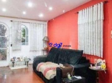 Casa · 136m² · 3 Quartos · 2 Vagas · Casa com 3 Dormitórios e Suíte na região do Butantã