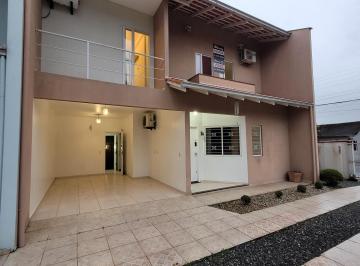 Casa · 128m² · 3 Quartos · 1 Vaga · Casa para Locação em Bom Retiro, Joinville | 3 Dorms