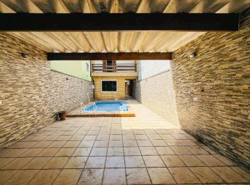 f0c0dcaf-c863-4861-9232-2594e1b8a5eb · Aconchegante sobrado para venda em Jardim São Jorge do Guapituba com 2 quartos, 186m²