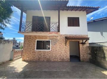 Casa · 257m² · 3 Quartos · 6 Vagas · Casa para venda em Center Ville de 257.00m² com 3 Quartos, 2 Suites e 6 Garagens