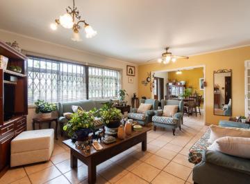 ed38716a-80d9-4296-83bc-e4885e4dbdaf · Aconchegante casa para venda em Vila das Mercês com 4 quartos, sendo 1 suíte, 263m²