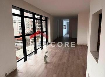 Apartamento · 91m² · 3 Quartos · 2 Vagas · Apartamento em Rua 238 - Meia Praia - Itapema/SC