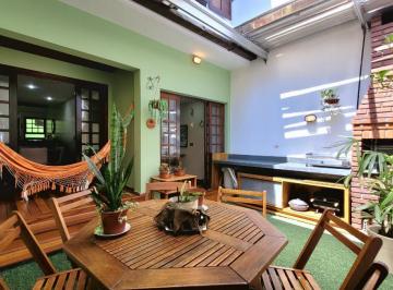 9a3b41c4-7c10-409e-afc6-472adb6f3996 · Casa para venda em Nova Petrópolis com 3 quartos, sendo 2 suítes, 220m²