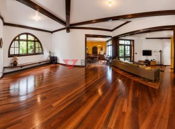 Casa · 720m² · 6 Quartos · 4 Vagas · Casa Duplex na Barra da Tijuca RJ com 6 Dormitórios e 5 Suítes
