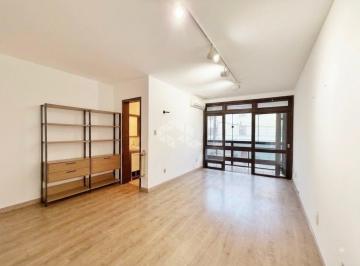 Apartamento · 55m² · 1 Quarto · Apartamento de 1 dormitório com sacada no coração do Bom Fim