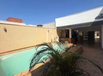 Casa · 320m² · 3 Quartos · Casa à venda - em Uberlândia