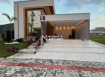 Casa · 381m² · 3 Quartos · 4 Vagas · Casa de Porteira Fechada no Alphaville II | 3 Suítes, Piscina e Hidromassagem