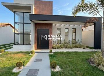 Casa · 440m² · 3 Quartos · 4 Vagas · Casa com 3 Quartos, Suíte Master, Piscina e Espaço Gourmet à Venda em Itaipuaçu
