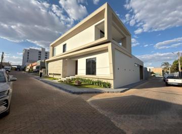 Casa de 4 quartos, Vicente Pires · VICENTE PIRES | RUA 6 380m construído 4 suítes 2 andares closet, piscina, lazer, aceita proposta