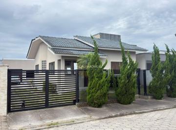 Casa · 148m² · 2 Quartos · 1 Vaga · Casa de Alvenaria, Localizada no bairro Divinéia