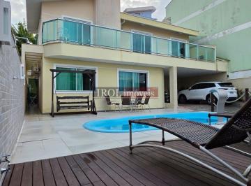 Casa · 214m² · 4 Quartos · 4 Vagas · CASA DE ALTO PADRÃO À VENDA NO ARIRIBÁ | BALNEÁRIO CAMBORIÚ