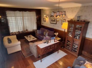 Casa · 270m² · 3 Quartos · 3 Vagas · Casa a venda na Vila Alexandria!