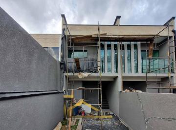 Foto 01 · Sobrado à venda em Curitiba-PR, no bairro Tatuquara: 2 quartos, 2 banheiros, 1 vaga de garagem, 65m²