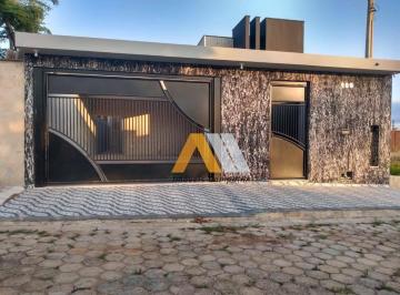 Casa · 360m² · 3 Quartos · 4 Vagas · Casa para venda em Parque Santa Márcia de 360.00m² com 3 Quartos, 1 Suite e 4 Garagens