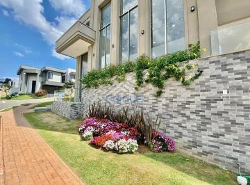 Casa · 447m² · 4 Quartos · 6 Vagas · Casa para venda em Jardim Samambaia de 447.00m² com 4 Quartos, 4 Suites e 6 Garagens
