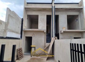 Foto 01 · Sobrado à venda em Curitiba-PR, bairro Tatuquara: 2 quartos, 1 sala, 2 banheiros, garagem e 70 m² de