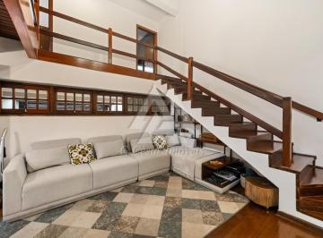 Casa · 250m² · 3 Quartos · 3 Vagas · Sobrado para venda em Centro de 250.00m² com 3 Quartos, 3 Suites e 3 Garagens